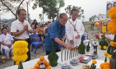 วันที่ 3 มีนาคม พ.ศ. 2569 เวลา 15.30 น. นายโกมุท ทีฆธนานนท์ นายกเทศมนตรีนครสกลนคร มอบหมายให้ นายนิวัตร อภัยจิตต์ รองนายกเทศมนตรีนครสกลนคร เป็นประธานในพิธีบวงสรวงราหู ในปรากฏการณ์จันทรุปราคา ภายใต้กิจกรรมส่งเสริมการท่องเที่ยวเชิงดาราศาสตร์