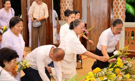 วันที่ 3 มีนาคม พ.ศ. 2569 เวลา 18.30 น. นายโกมุท ทีฆธนานนท์ นายกเทศมนตรีนครสกลนคร มอบหมายให้ นางฟองจันทร์  อรุณกมล ที่ปรึกษานายกเทศมนตรีนครสกลนคร ร่วมพิธีสวดมนต์ทำวัตรเย็นและพิธีเวียนเทียน เนื่องในวันมาฆบูชา ประจำปีพุทธศักราช 2569